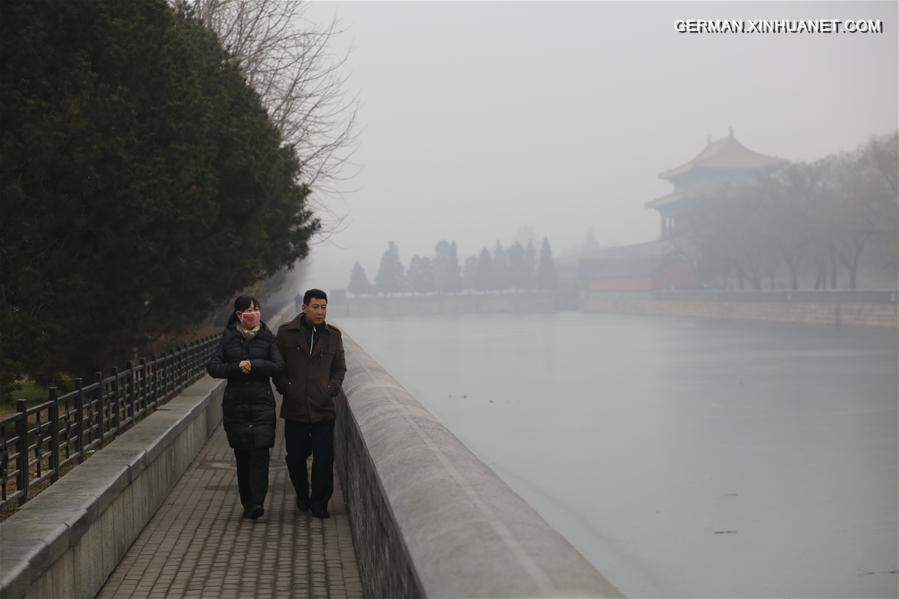 CHINA-BEIJING-RED ALERT-POLLUTION (CN)