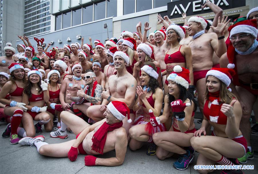 CANADA-TORONTO-SANTA SPEEDO RUN