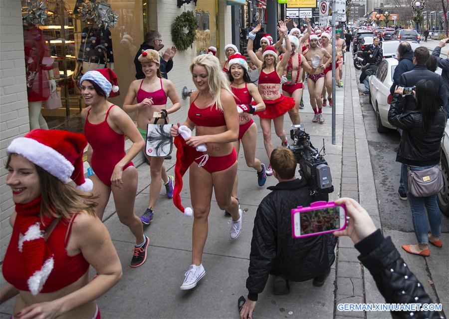 CANADA-TORONTO-SANTA SPEEDO RUN