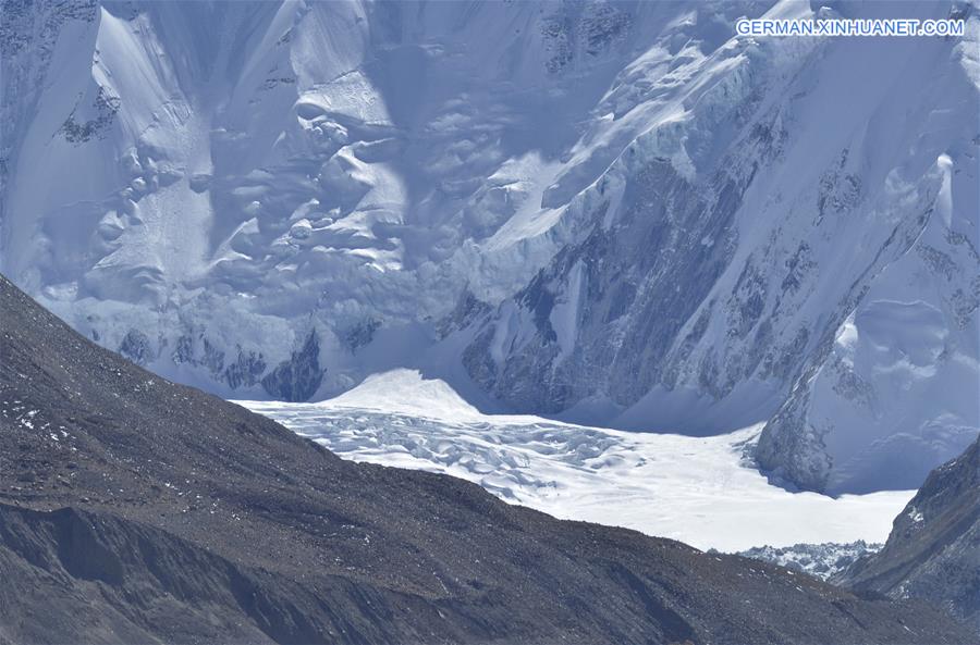 CHINA-TIBET-MOUNT EVEREST-RONGBUK GLACIER (CN)