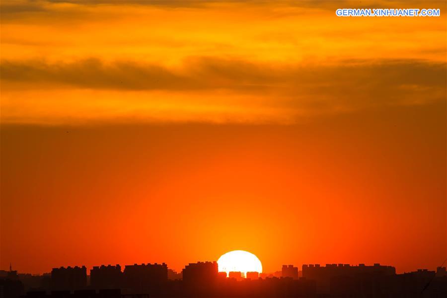 #CHINA-BEIJING-SUNRISE (CN)