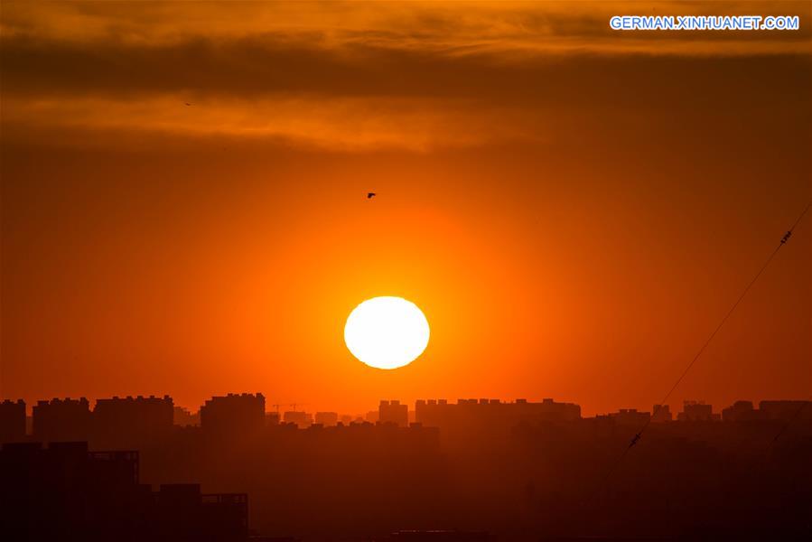 #CHINA-BEIJING-SUNRISE (CN)