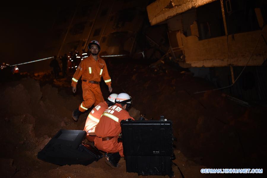 CHINA-SHENZHEN-LANDSLIDE-RESCUE (CN)