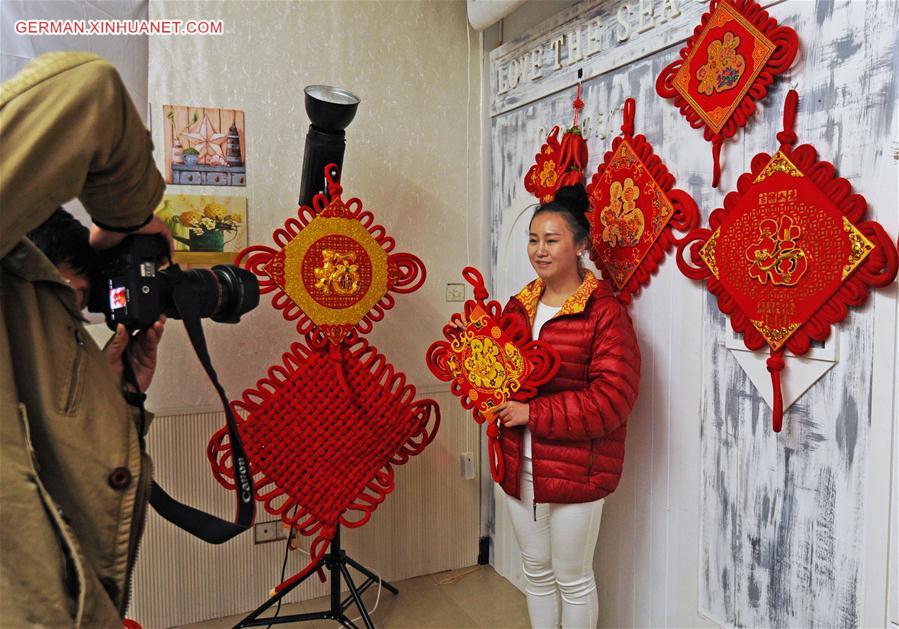 CHINA-ZHEJIANG-YIWU-ONLINE STORES-SPRING FESTIVAL-SELLING SEASON(CN)
