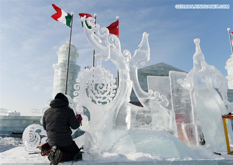 CHINA-HARBIN-ICE SCULPTURE-CONTEST (CN)