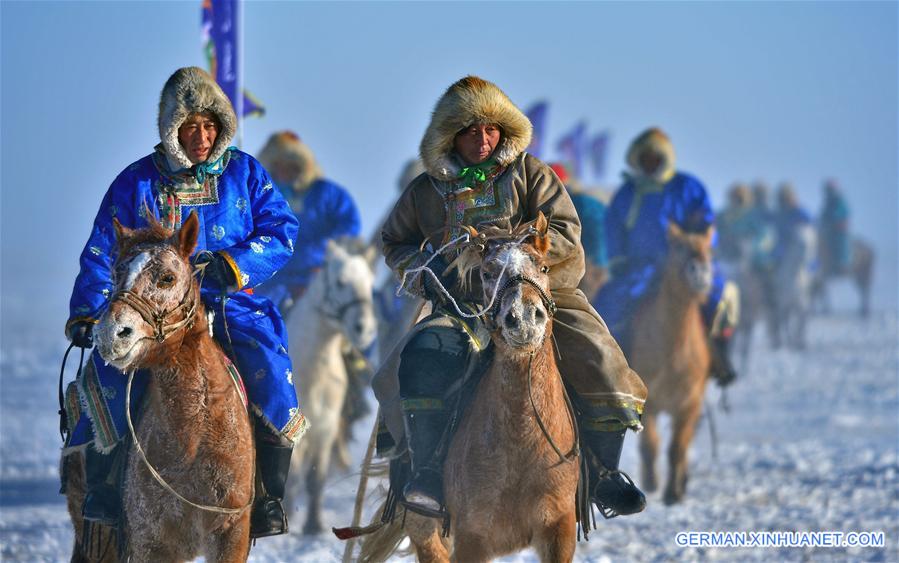 CHINA-INNER MONGOLIA-WEST UJIMQIN BANNER-FOLK CUSTOM-HORSE (CN)