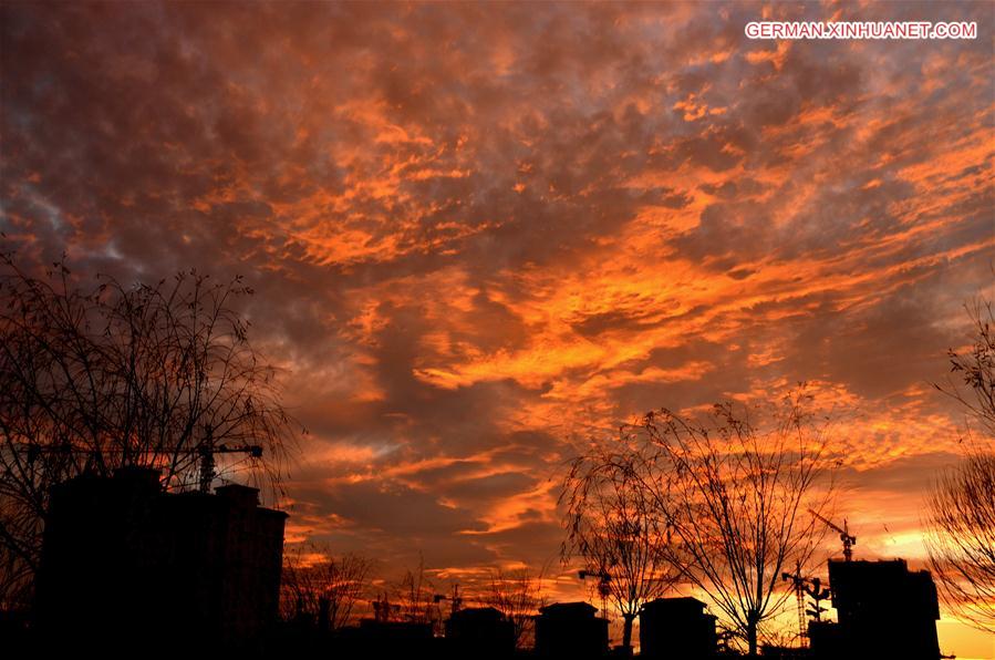 #CHINA-GANSU-JIUQUAN-CRIMSON CLOUDS (CN)