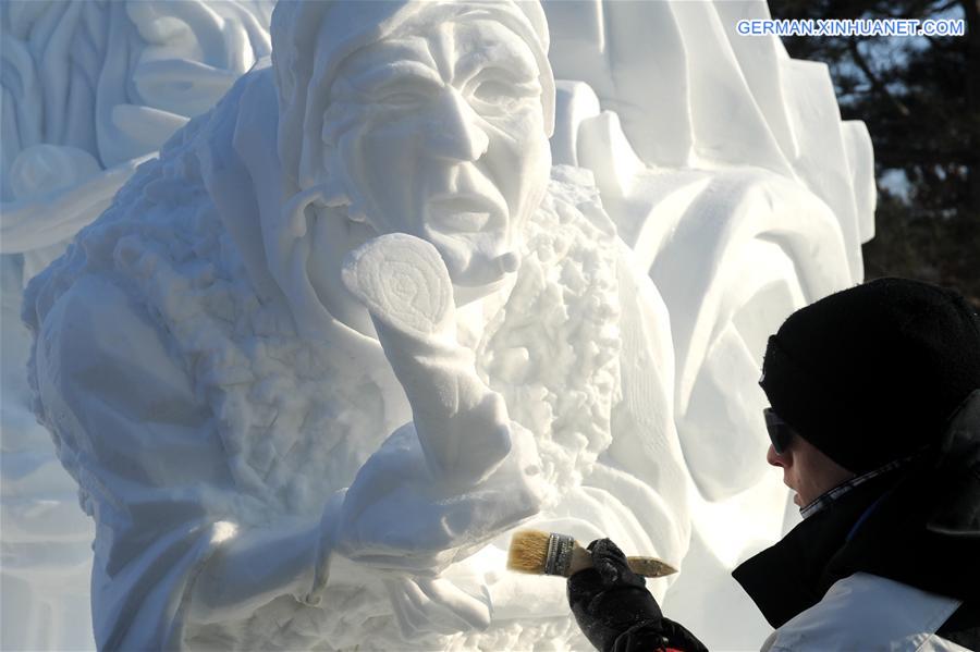 CHINA-HARBIN-SNOW SCULPTURE-CONTEST (CN)