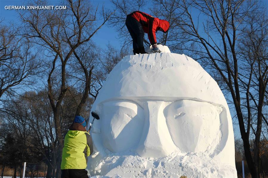 CHINA-HARBIN-SNOW SCULPTURE (CN)