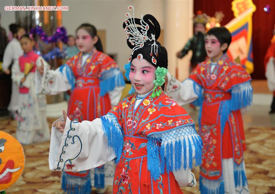 #CHINA-INNER MONGOLIA-CHILDREN-PEKING OPERA (CN)