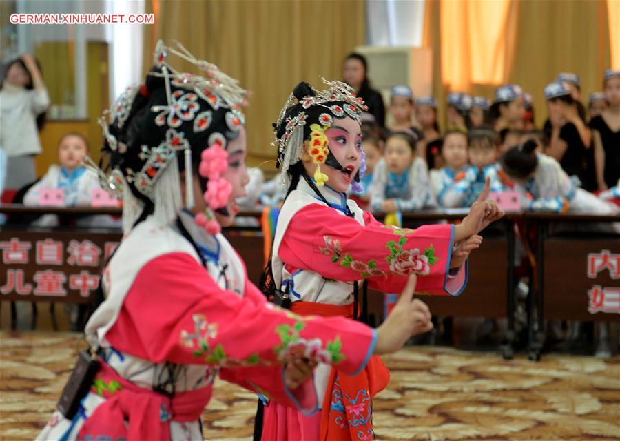 #CHINA-INNER MONGOLIA-CHILDREN-PEKING OPERA (CN)