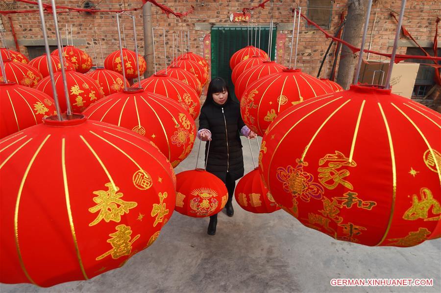 CHINA-HENAN-WUZHI-LANTERNS-MAKING (CN) 