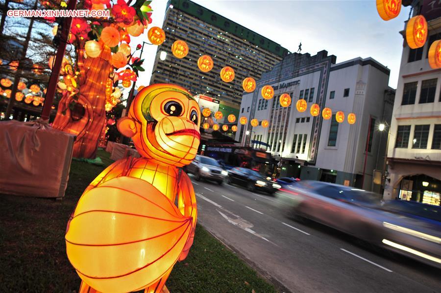 SINGAPORE-CHINATOWN-LUNAR NEW YEAR-PREPARATION