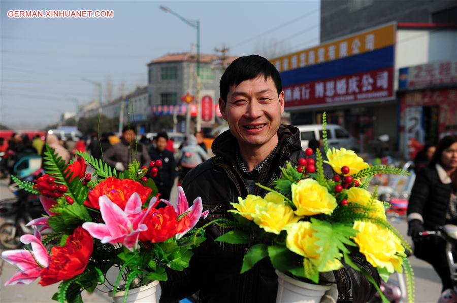 CHINA-HENAN-RURAL MARKET-LUNAR NEW YEAR (CN)