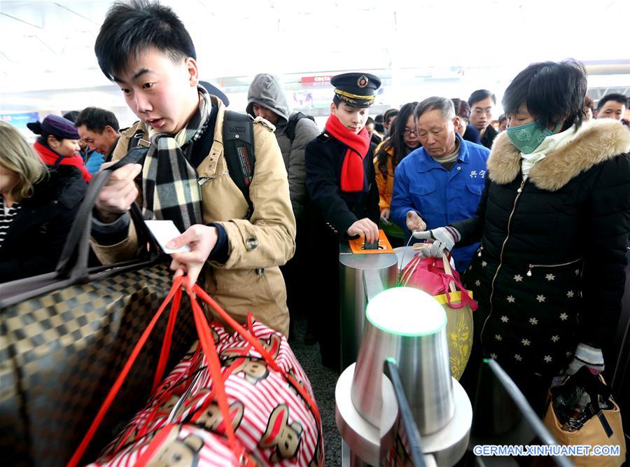 CHINA-SPRING FESTIVAL-TRAVEL RUSH-ABOUT TO BEGIN (CN)