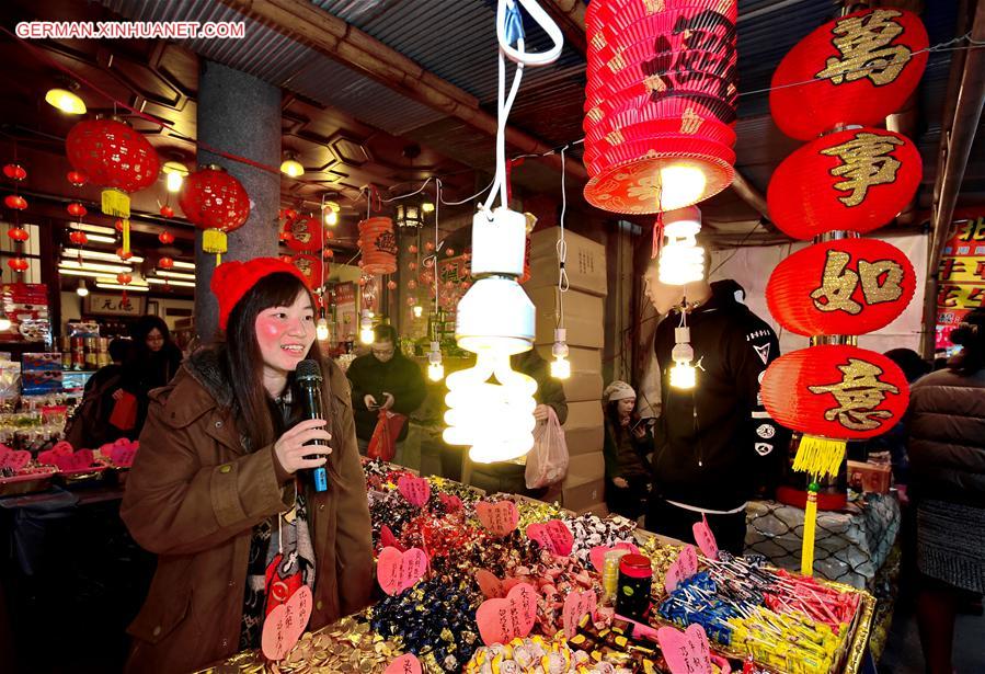 CHINA-TAIWAN-SPRING FESTIVAL-SHOPPING (CN)