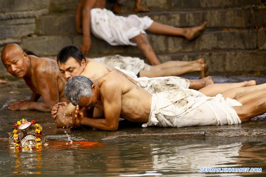 NEPAL-BHAKTAPUR-MADHAV NARAYAN FESTIVAL