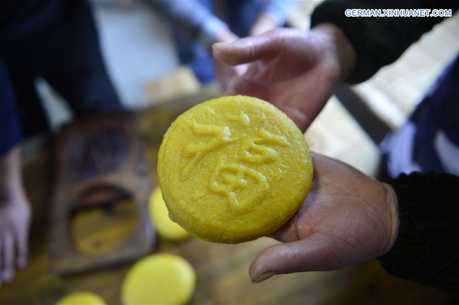 CHINA-JIANGXI-SPRING FESTIVAL-TRADITIONAL SNACK (CN) 