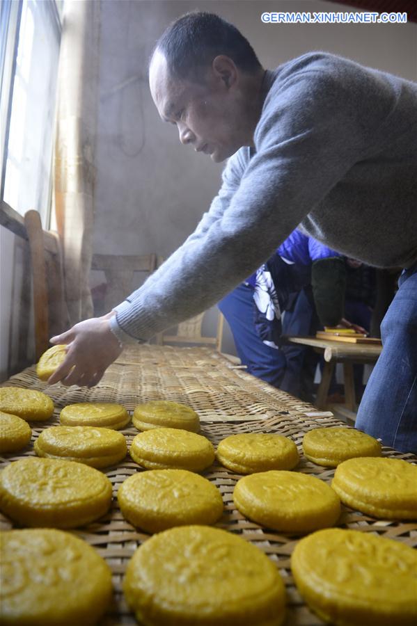 CHINA-JIANGXI-SPRING FESTIVAL-TRADITIONAL SNACK (CN) 