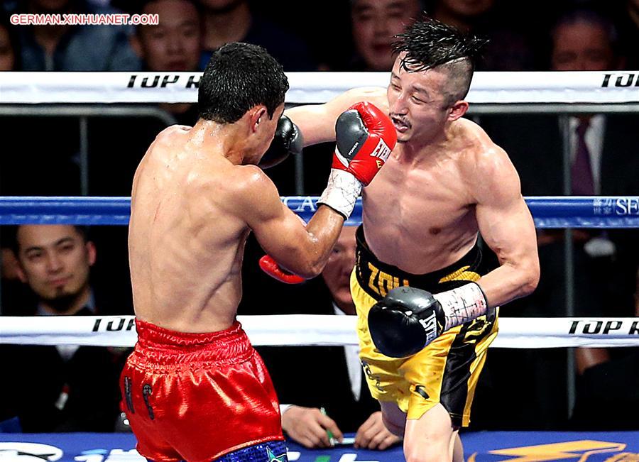 (SP)CHINA-SHANGHAI-BOXING-WBO INT'L FLYWEIGHT TITLE-ZOU SHIMING