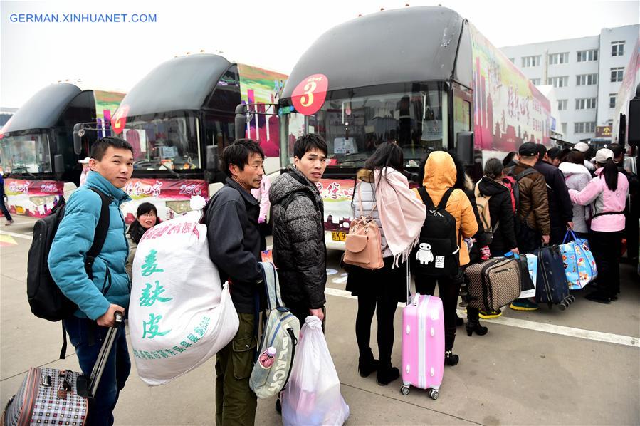 CHINA-ANHUI-FUYANG-SPRING FESTIVAL TRAVEL SEASON-FREE COACH (CN)