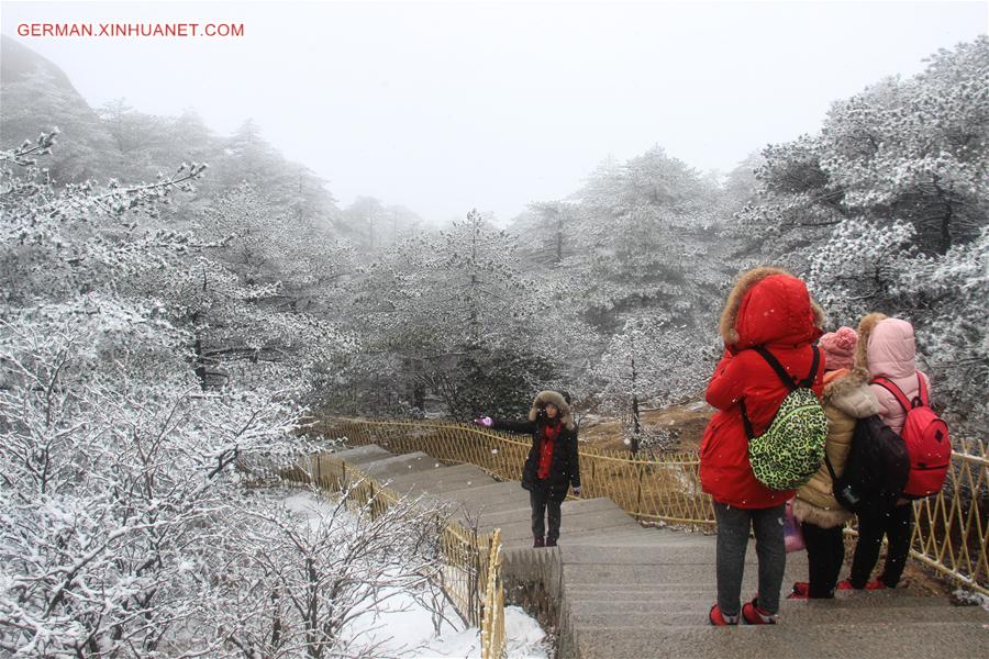 CHINA-ANHUI-HUANGSHAN MOUNTAIN-SNOW(CN)