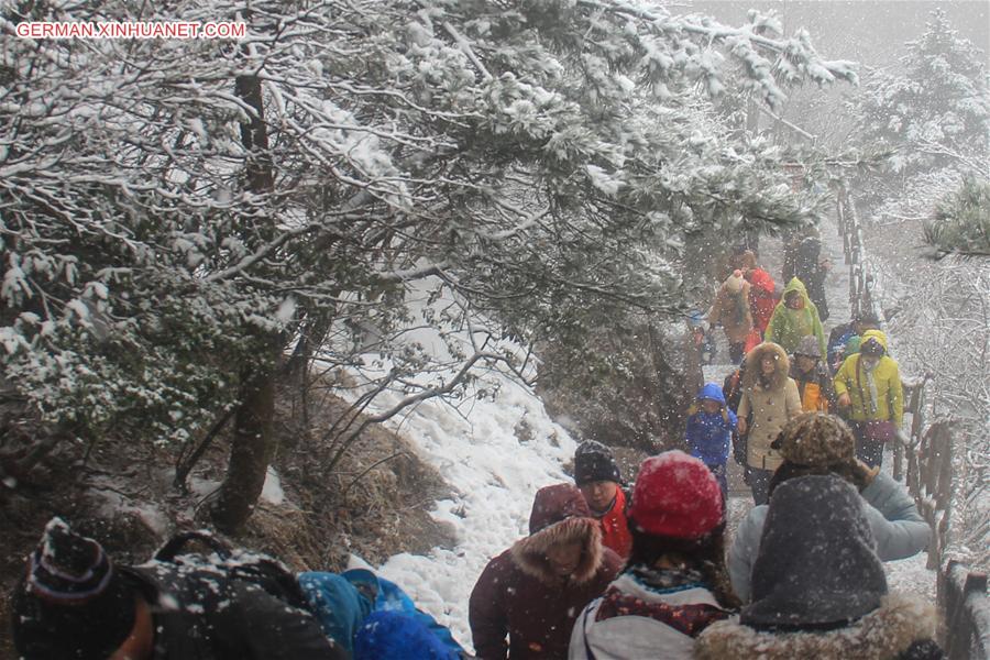 CHINA-ANHUI-HUANGSHAN MOUNTAIN-SNOW(CN)