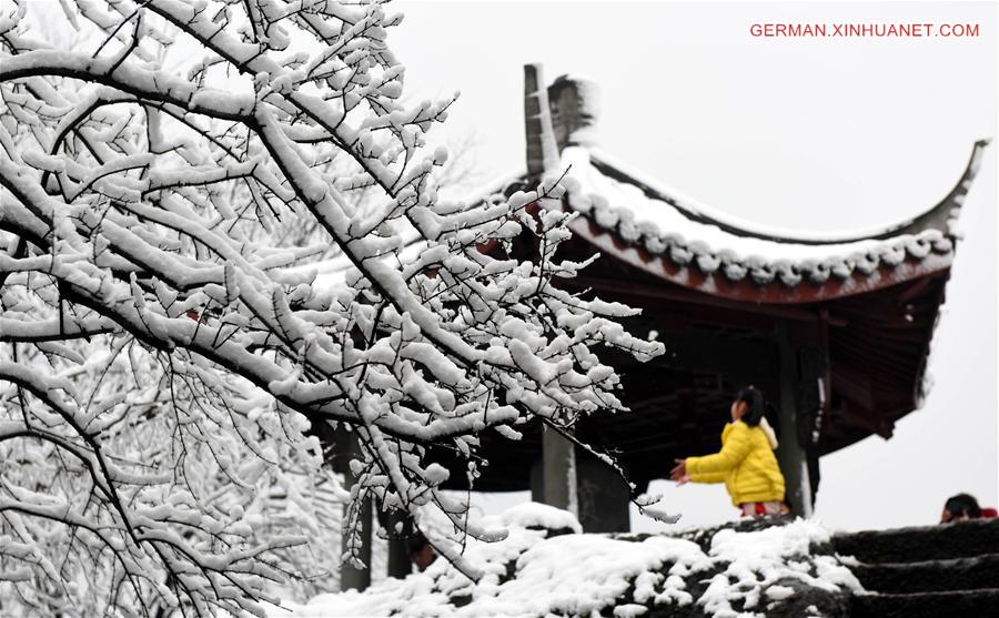 CHINA-HANGZHOU-WEST LAKE-SNOW (CN)