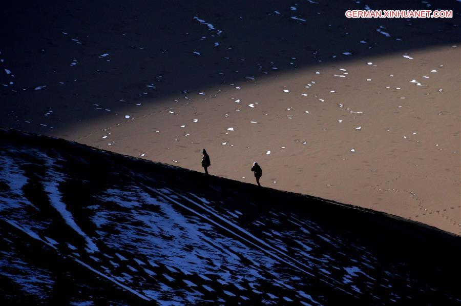 #CHINA-GANSU-DUNHUANG-SCENERY (CN)