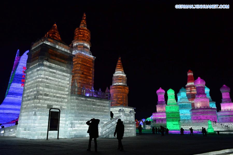 CHINA-HARBIN-ICE SCULPTURE (CN)