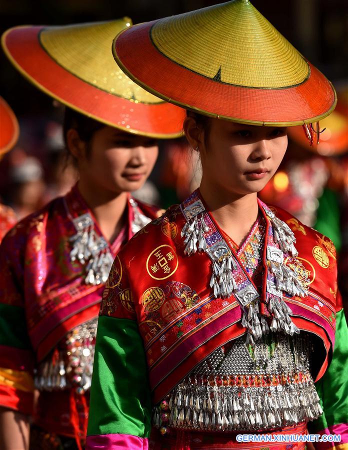 CHINA-YUNNAN-XINPING-HUAYAO DAI ETHNIC GROUP-HUAJIE FESTIVAL (CN)