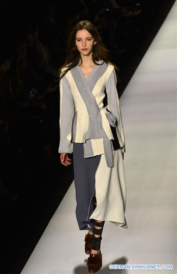 U.S.-NEW YORK-FASHION WEEK-BCBGMAXAZRIA