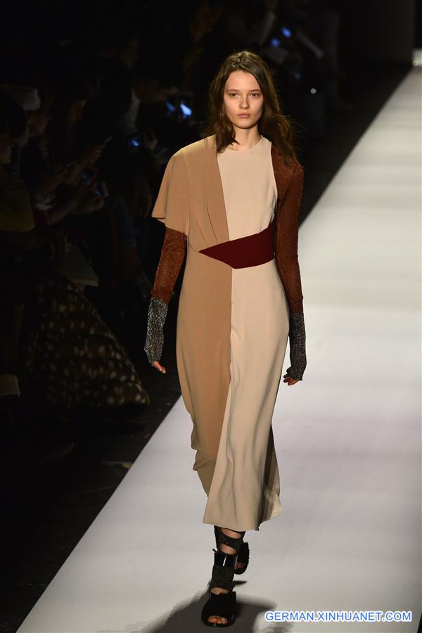 U.S.-NEW YORK-FASHION WEEK-BCBGMAXAZRIA