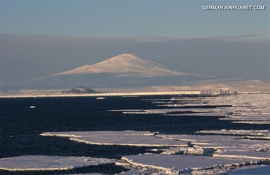 ANTARCTICA-XUELONG-ROSS SEA-SCENERY (CN)