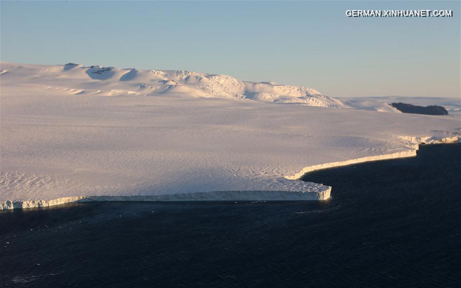 ANTARCTICA-XUELONG-ROSS SEA-SCENERY (CN)