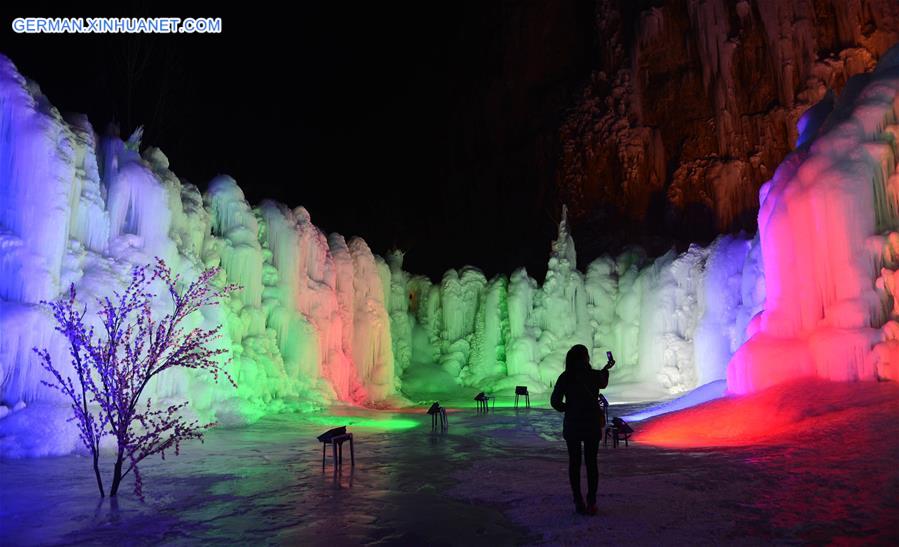 CHINA-HEBEI-SHIJIAZHUANG-FROZEN WATERFALL(CN)