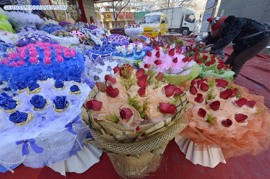 CHINA-NINGXIA-YINCHUAN-VALENTINE'S DAY-BOUQUETS (CN)