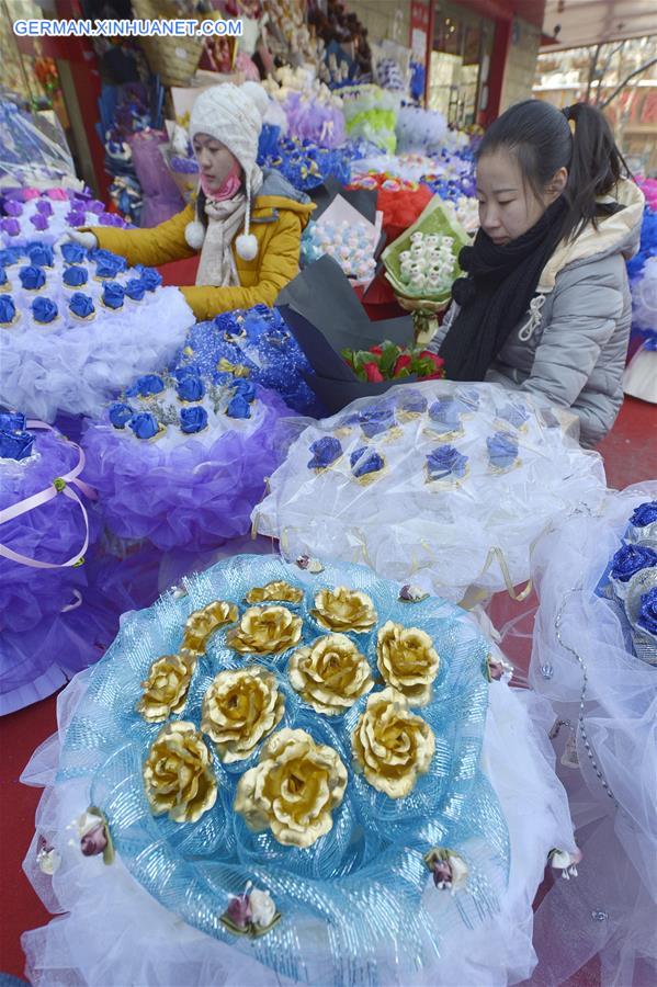 CHINA-NINGXIA-YINCHUAN-VALENTINE'S DAY-BOUQUETS (CN)