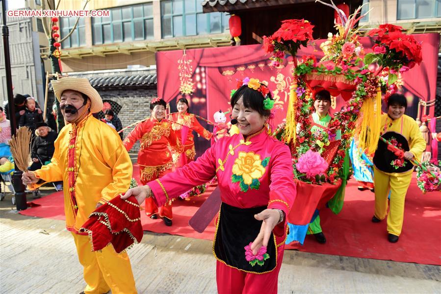 CHINA-ANHUI-FOLK ART-LANTERN FESTIVAL CELEBRATIONS (CN)