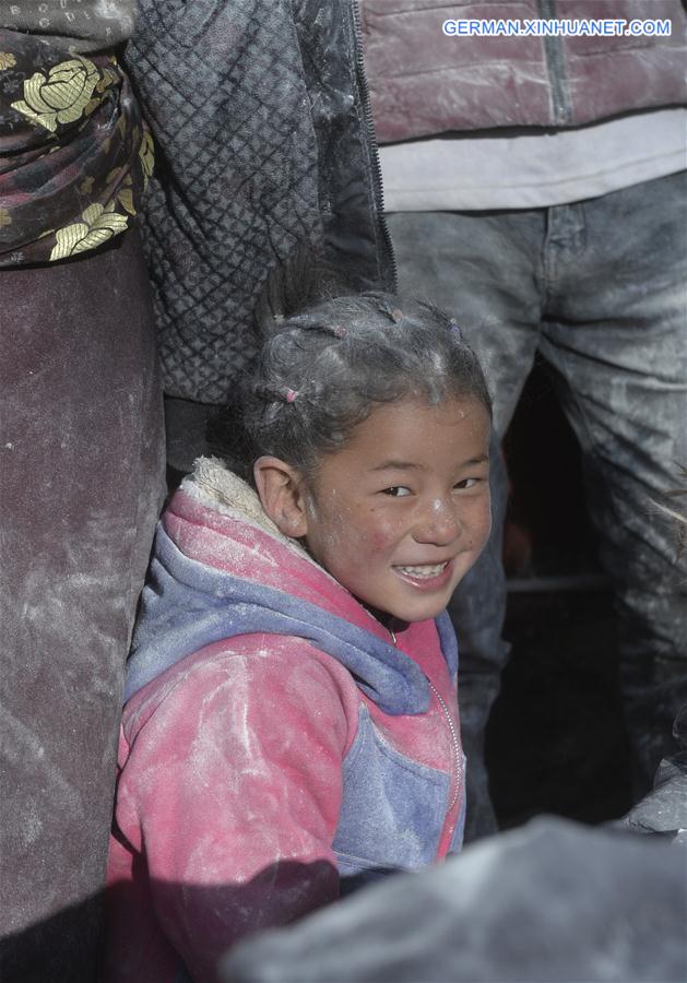 CHINA-TIBET-FLOUR FIGHT-TIBETAN NEW YEAR CELEBRATIONS (CN)