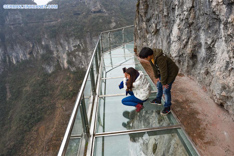 CHINA-GUIZHOU-GLASS SKYWALK (CN)