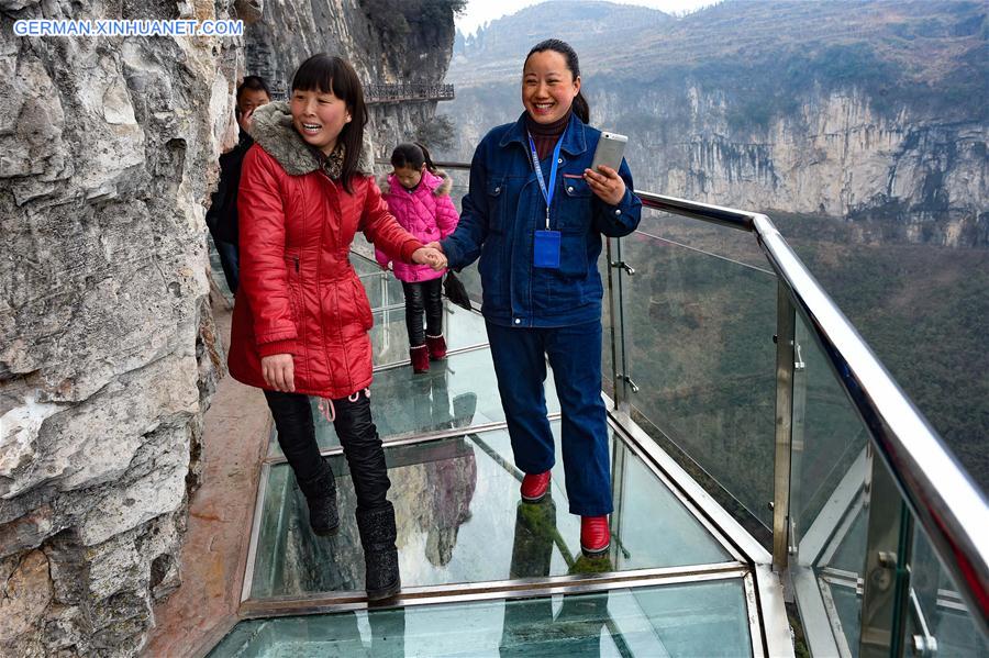 CHINA-GUIZHOU-GLASS SKYWALK (CN)