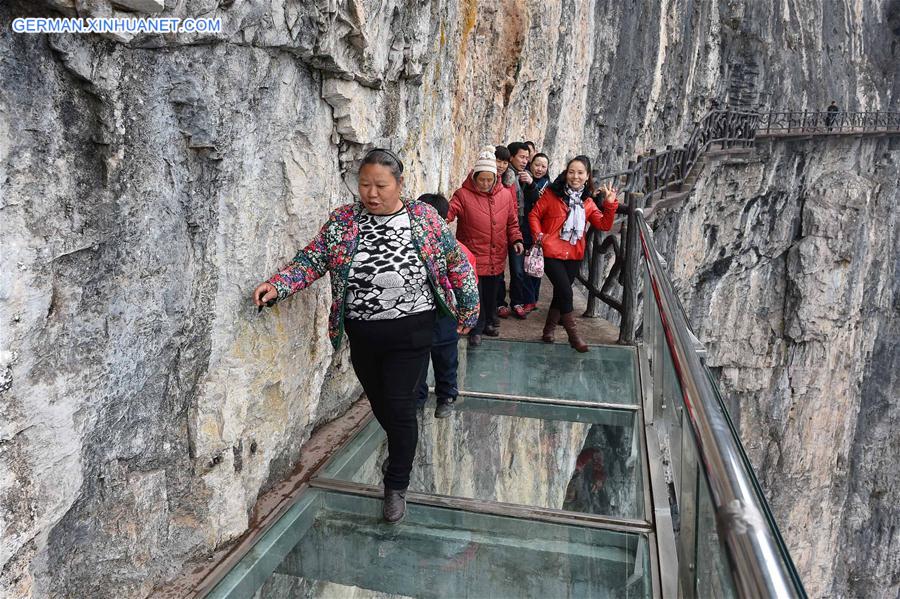 CHINA-GUIZHOU-GLASS SKYWALK (CN)