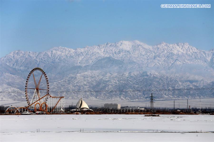 CHINA-YINCHUAN-SNOW-SCENERY(CN)*