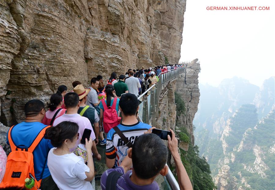 CHINA-2015 DOMESTIC TOURISM-DATA (CN)