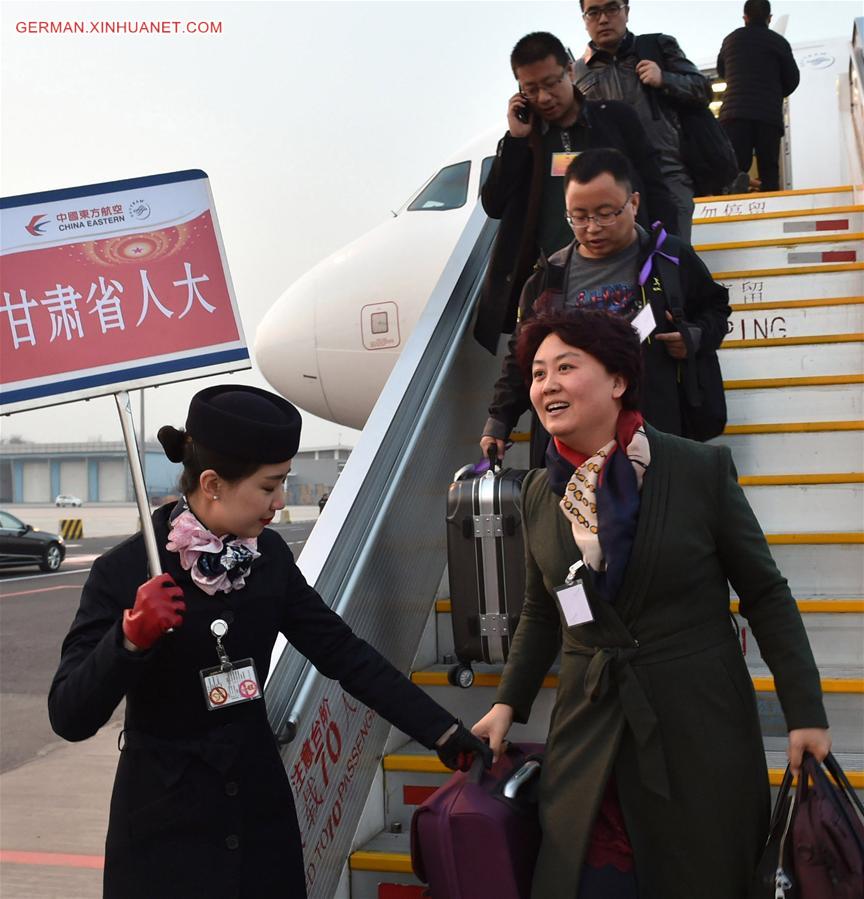 **(TWO SESSIONS)CHINA-BEIJING-NPC DEPUTIES-ARRIVAL (CN) 