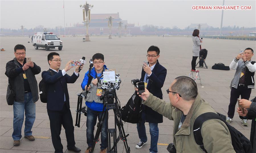 (TWO SESSIONS)CHINA-BEIJING-CPPCC-JOURNALIST (CN)