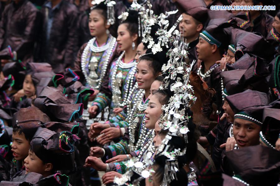 #CHINA-GUIZHOU-FOLK PERFORMANCE (CN)