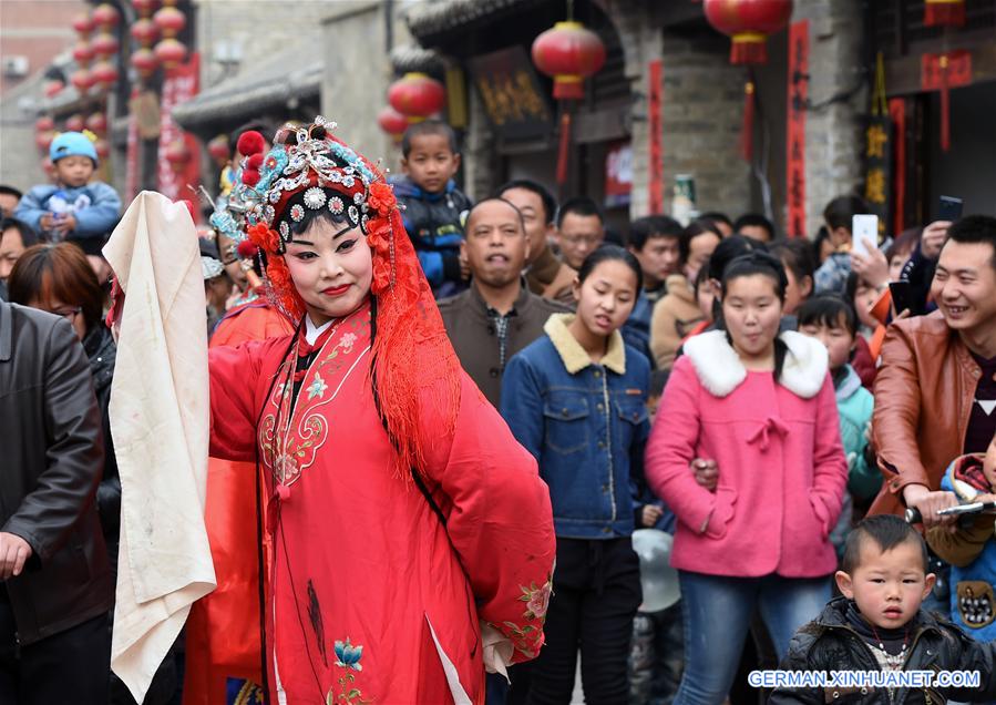 CHINA-HENAN-TEMPLE FAIR (CN)