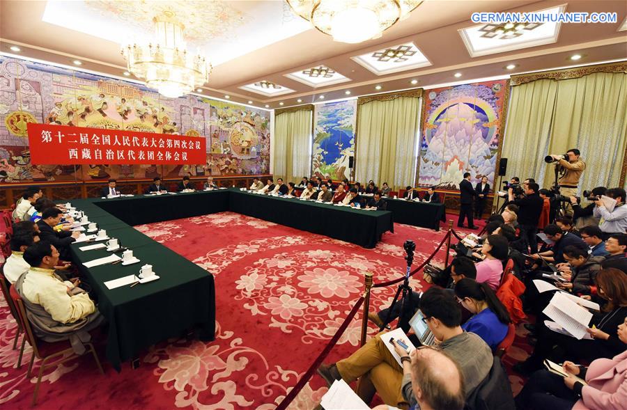 (TWO SESSIONS)CHINA-BEIJING-NPC-TIBET DELEGATION-PLENARY MEETING (CN)